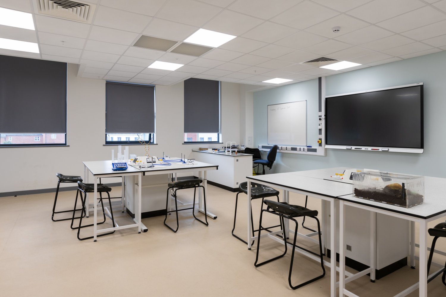 Science laboratory teaching space