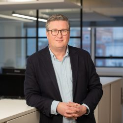 Headshot of Steve Cummings