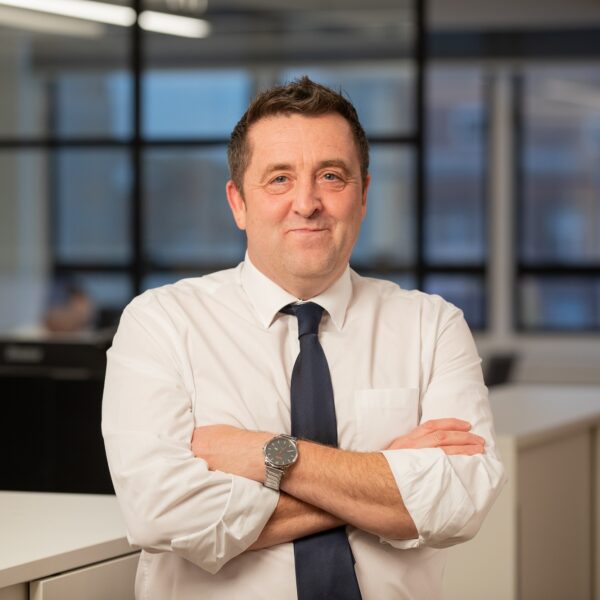 Headshot of Lee Wright
